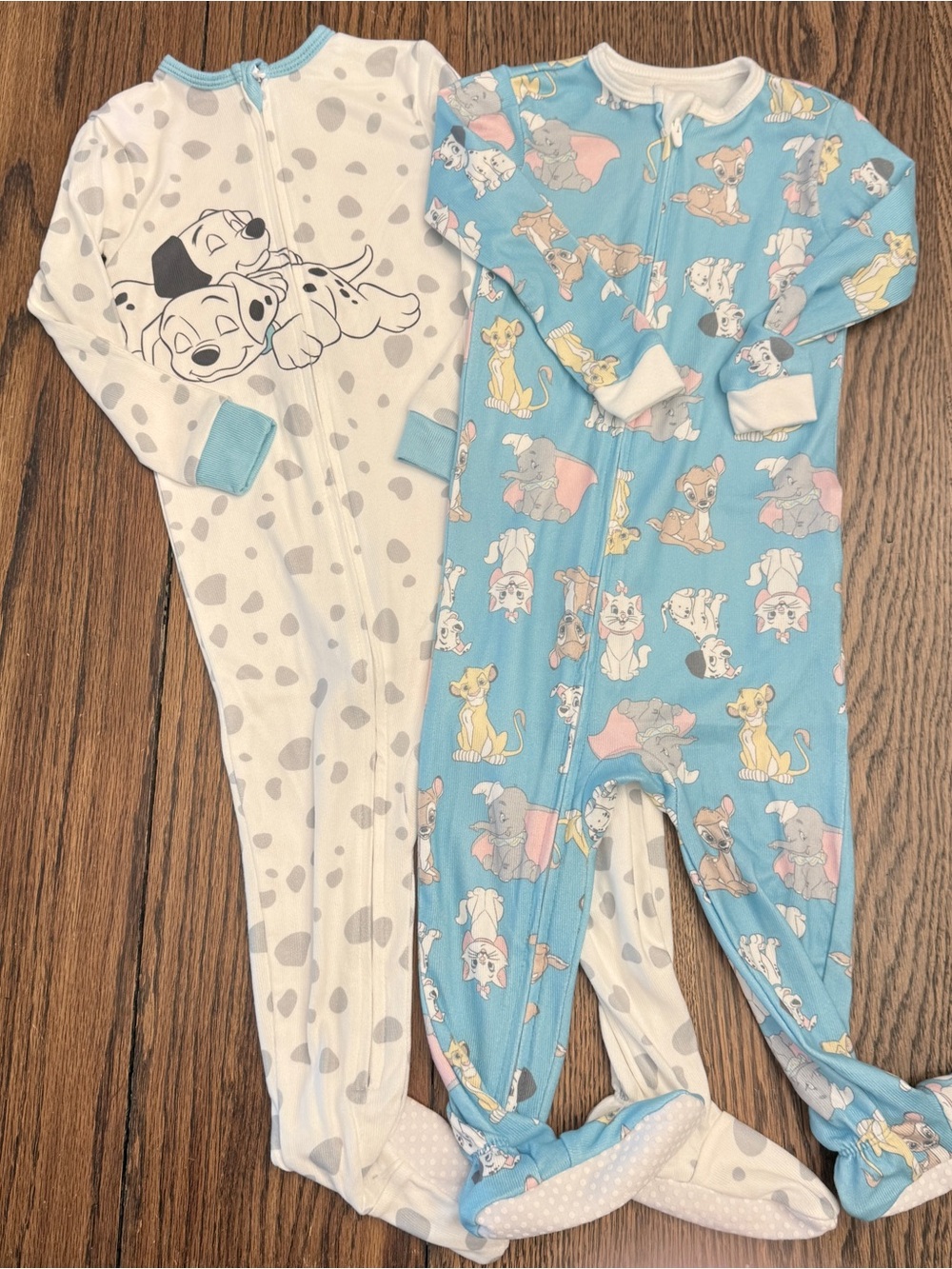 Disney Baby Sleeper Lot of 2 101 Dalmatians Dumbo Bambi Lion King 18 mo SOFT